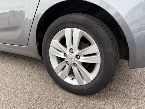 Hyundai ix20 ACTIVE AUTOMATIC 8