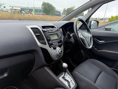 Hyundai ix20 ACTIVE AUTOMATIC 9