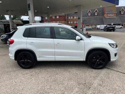 Volkswagen Tiguan R LINE TDI BLUEMOTION TECH 4MOTION DSG 8