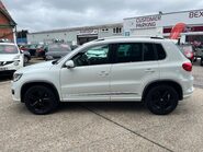 Volkswagen Tiguan R LINE TDI BLUEMOTION TECH 4MOTION DSG 10