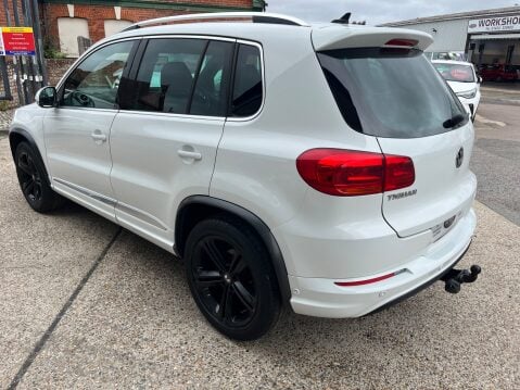 Volkswagen Tiguan R LINE TDI BLUEMOTION TECH 4MOTION DSG 11