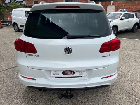 Volkswagen Tiguan R LINE TDI BLUEMOTION TECH 4MOTION DSG 5