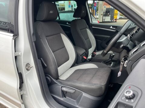 Volkswagen Tiguan R LINE TDI BLUEMOTION TECH 4MOTION DSG 3
