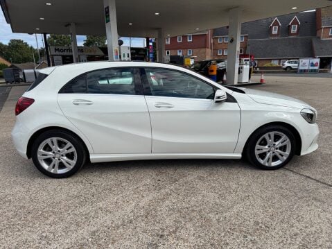 Mercedes-Benz A Class A 180 D SPORT PREMIUM PLUS 4