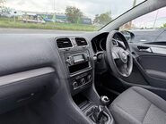 Volkswagen Golf S TSI 8