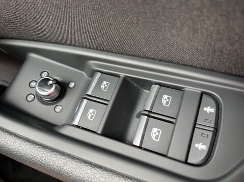 Audi A4 AVANT TDI ULTRA SPORT 33