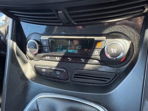 Ford Kuga TITANIUM TDCI 12