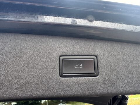 Volkswagen Tiguan Allspace SEL TDI 9