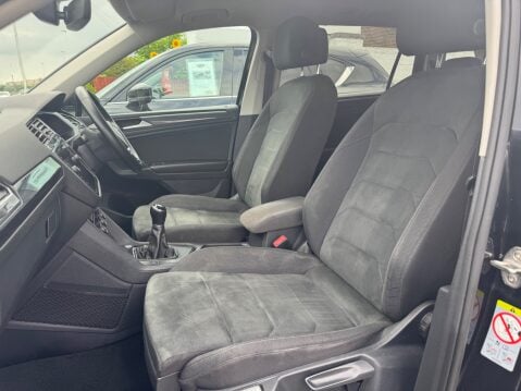 Volkswagen Tiguan Allspace SEL TDI 11