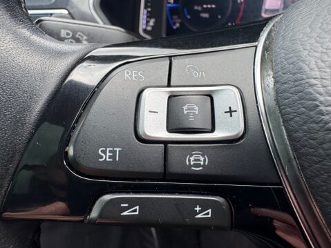 Volkswagen Tiguan Allspace SEL TDI 14