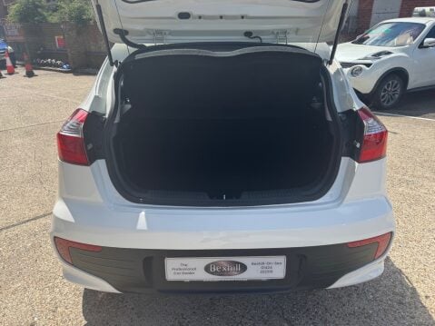 Kia Rio 1 6
