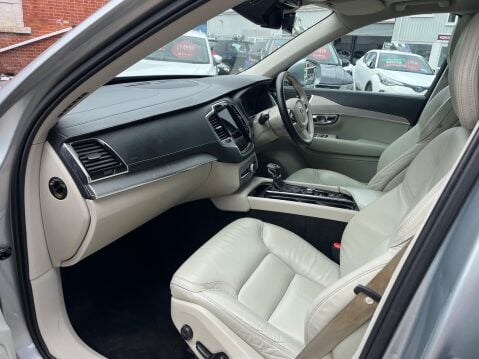 Volvo XC90 2.0 T6 INSCRIPTION AWD 7 SEATER AUTOMATIC 17