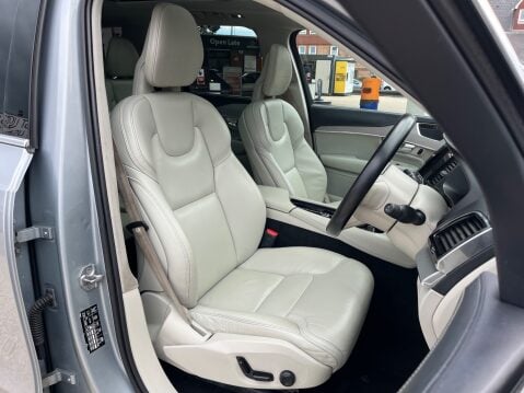 Volvo XC90 2.0 T6 INSCRIPTION AWD 7 SEATER AUTOMATIC 3