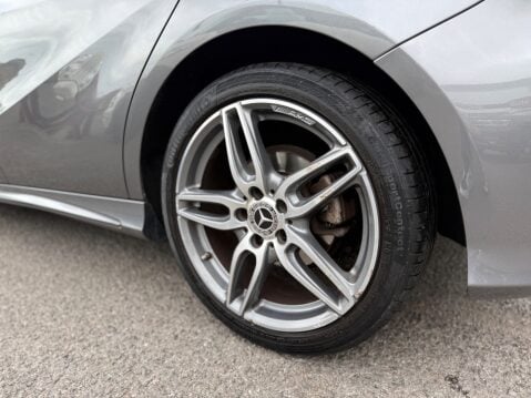 Mercedes-Benz A Class A 180 D AMG LINE PREMIUM 8