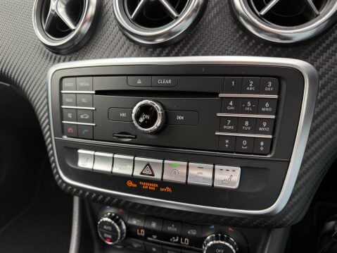 Mercedes-Benz A Class A 180 D AMG LINE PREMIUM 14