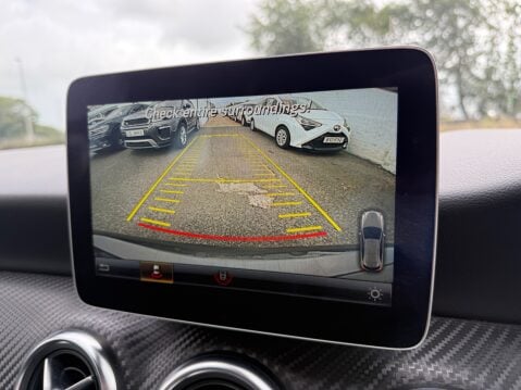 Mercedes-Benz A Class A 180 D AMG LINE PREMIUM 19