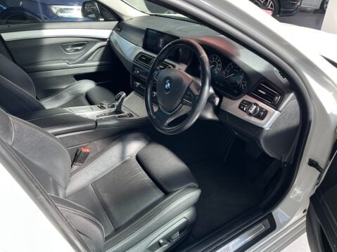 BMW 5 Series 530D LUXURY AUTOMATIC 2