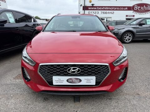 Hyundai i30 CRDI PREMIUM 3