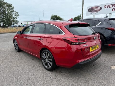 Hyundai i30 CRDI PREMIUM 7