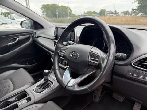 Hyundai i30 CRDI PREMIUM 9