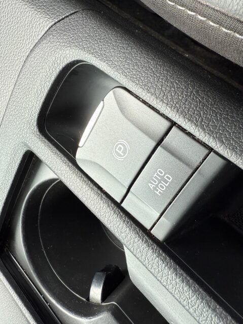 Hyundai i30 CRDI PREMIUM 16