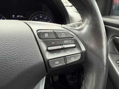 Hyundai i30 CRDI PREMIUM 20