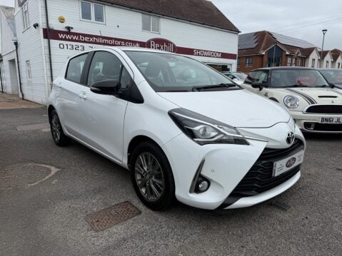 Toyota Yaris VVT-I ICON TECH [NAV] 4