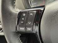 Toyota Yaris VVT-I ICON TECH [NAV] 18