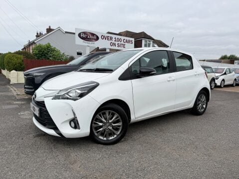 Toyota Yaris VVT-I ICON TECH [NAV] 1