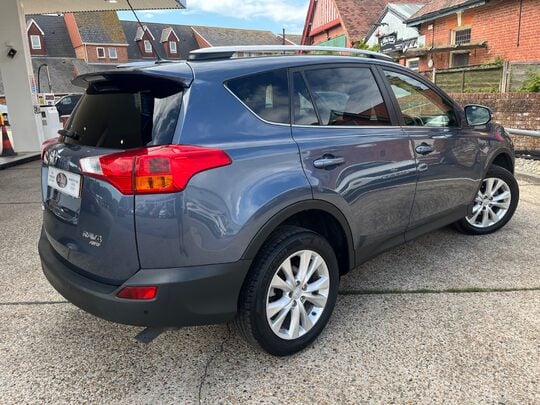 Toyota Rav 4 D-4D INVINCIBLE
