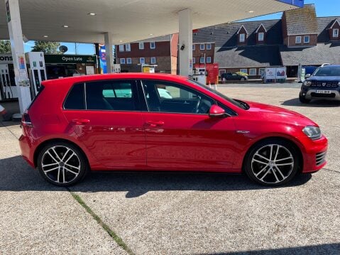 Volkswagen Golf 2.0 TDI GTD 8
