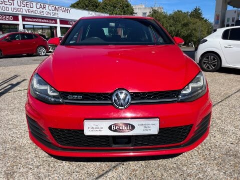 Volkswagen Golf 2.0 TDI GTD 9