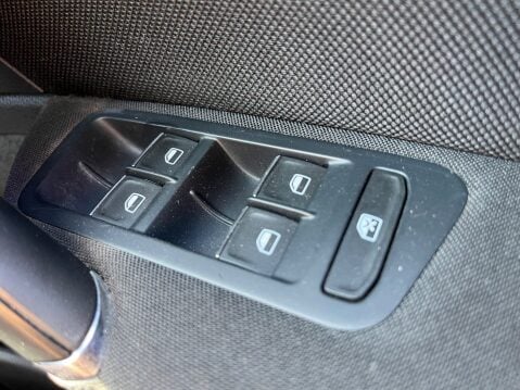 Volkswagen Golf 2.0 TDI GTD 24