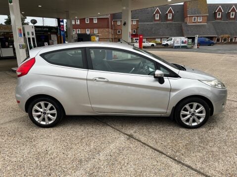 Ford Fiesta 1.4 ZETEC 7