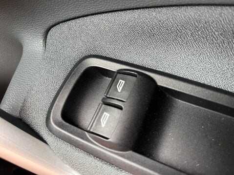 Ford Fiesta 1.4 ZETEC 22