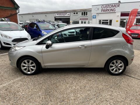 Ford Fiesta 1.4 ZETEC 9