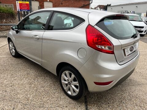 Ford Fiesta 1.4 ZETEC 10