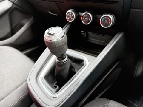 Renault Clio PLAY SCE 11