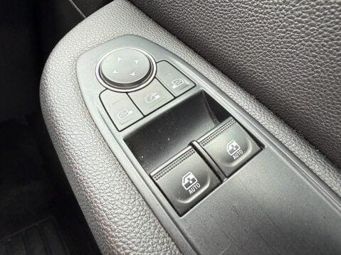 Renault Clio PLAY SCE 16
