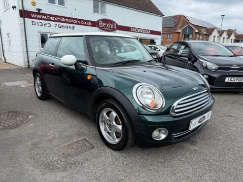 Mini Hatch ONE 4