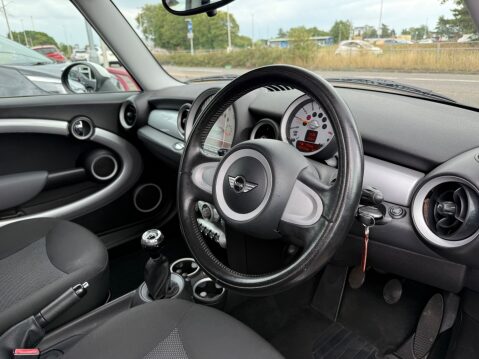 Mini Hatch ONE 11