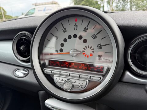 Mini Hatch ONE 14