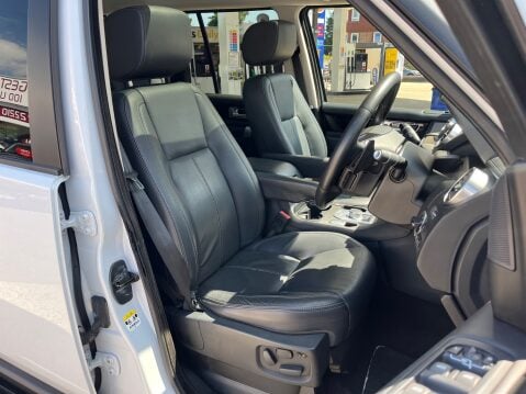 Land Rover Discovery 3.0 SDV6 LANDMARK AUTOMATIC 7 SEATER 3