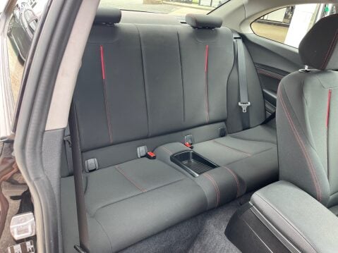 BMW 2 Series 218I SPORT 7