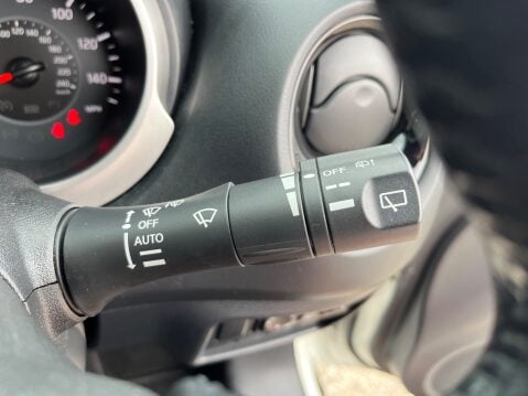 Nissan Juke 1.6 TEKNA XTRONIC AUTOMATIC 23
