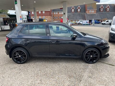 Skoda Fabia 1.0 TSI MONTE CARLO 8