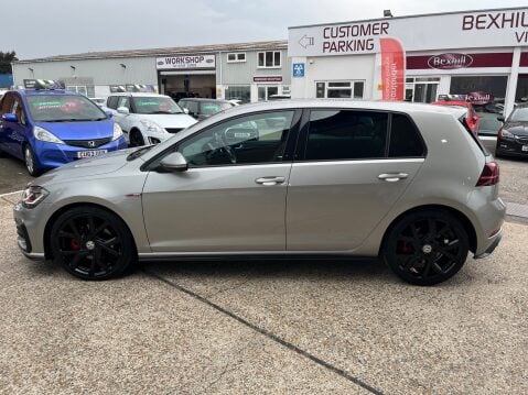 Volkswagen Golf 2.0 TSI GTI DSG 10