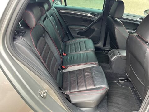 Volkswagen Golf 2.0 TSI GTI DSG 7