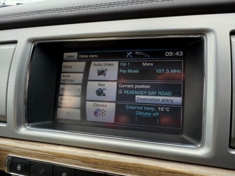 Jaguar XF D PREMIUM LUXURY AUTO 15