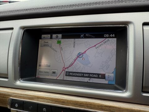 Jaguar XF D PREMIUM LUXURY AUTO 16